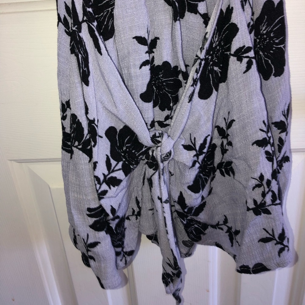 romper - Picture 2 of 3